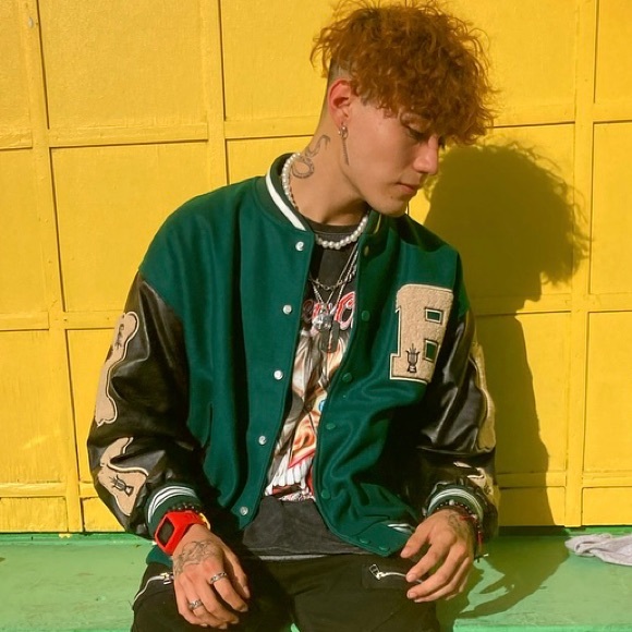 Meet your Posher, Richard - Picture 1 of 1